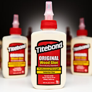 Photos des petits bidons de la colle Titebond Original